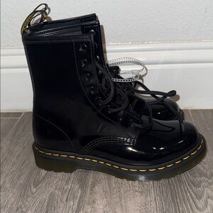 NWOB Dr. Martens 1460 Patent Leather Lace Up Boots